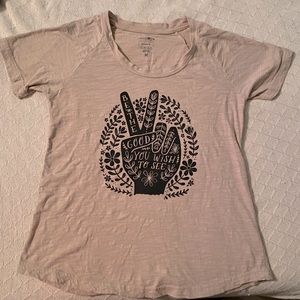 Natural Life Tee. Size medium. Like new condition